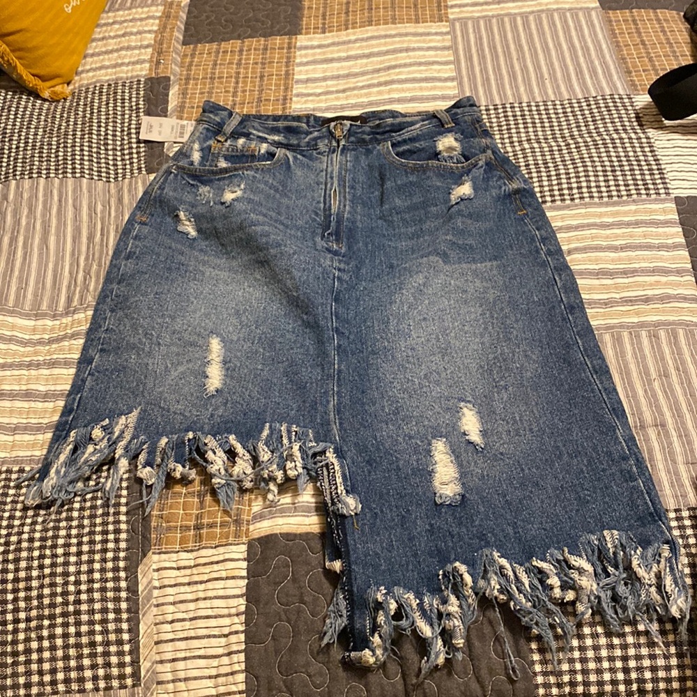 NWT ‘Mustard Seed’ Asymmetrical Denim Skirt (Small)